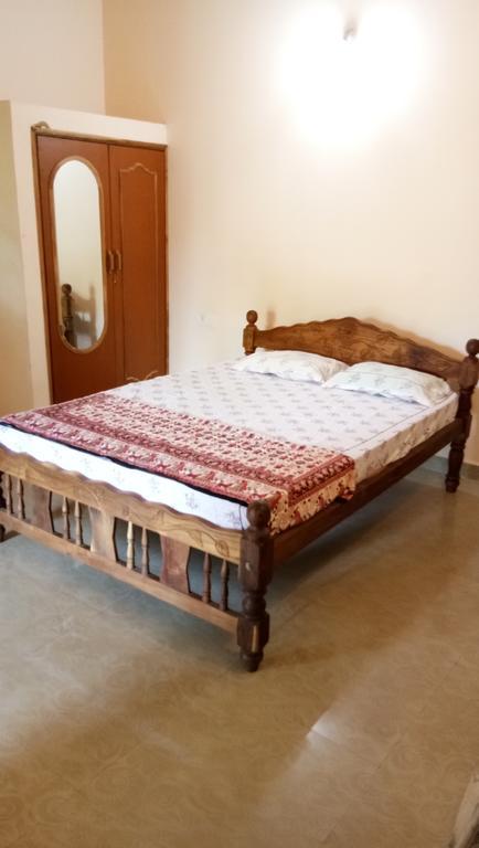 Joaquina'S Guest House กาลังกูติ ภายนอก รูปภาพ