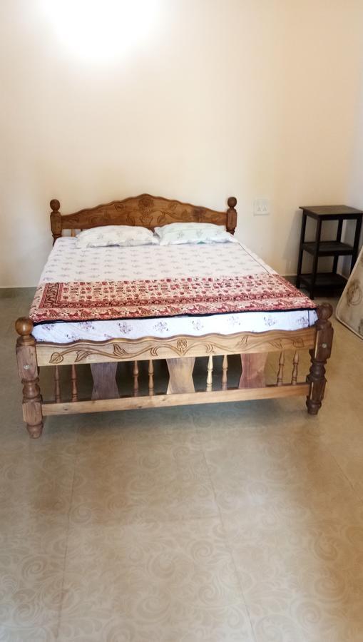 Joaquina'S Guest House กาลังกูติ ภายนอก รูปภาพ